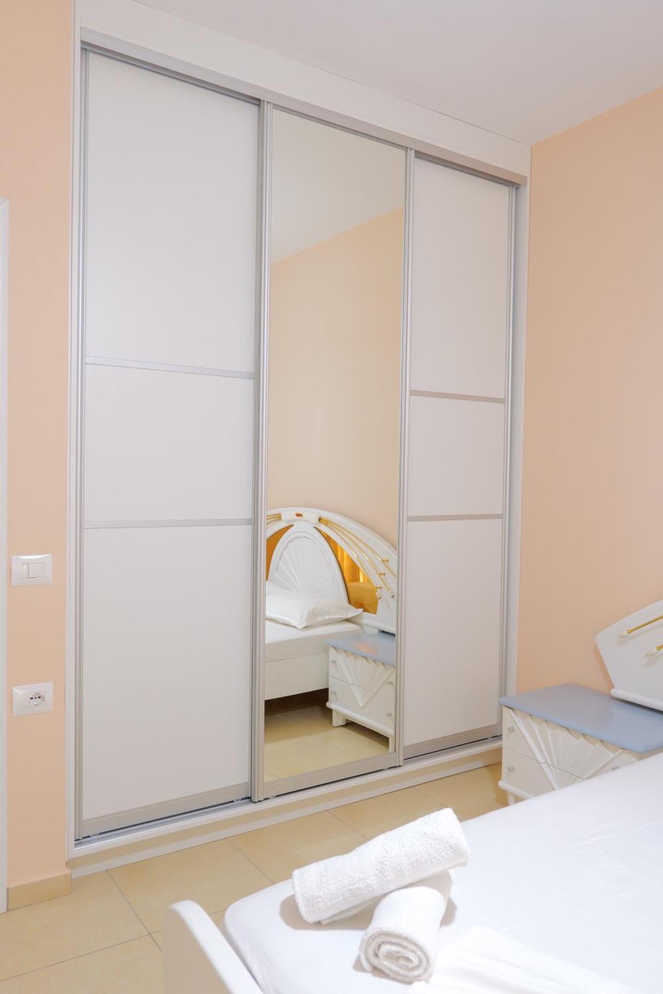Noel Sea View Apartments Sarandë Quarto foto